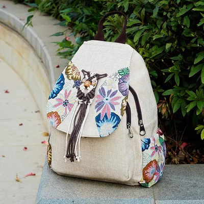 1 Fashion national string appliques women shopping backpacks!Nice floral embossing lady hasp backrack All-match Canvas backruck - Цвет: 1
