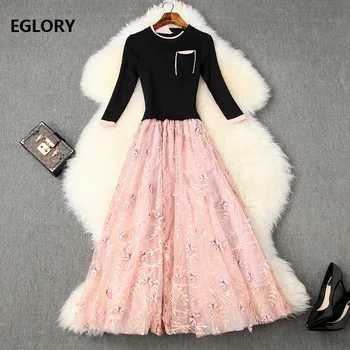 

One Piece Dress 2020 Early Spring Fashion Women Knitted Pink Lace Butterfly Prints Patchwork Mid-Calf Length Sweater Dress