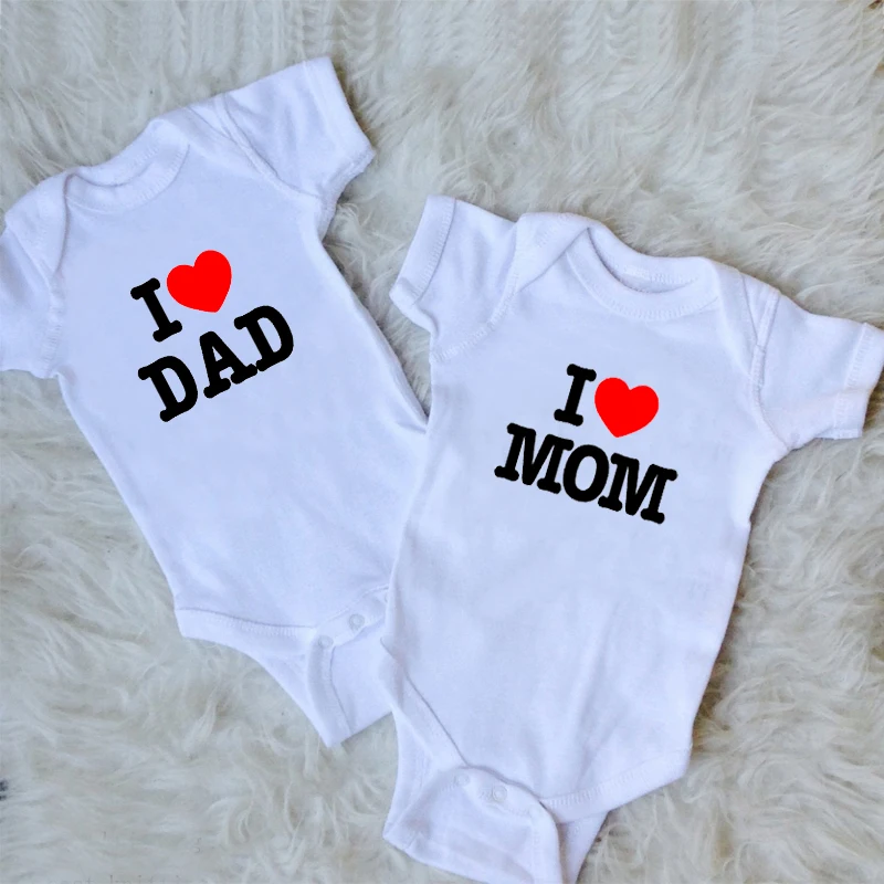 Детский комбинезон с надписью «i love mom/DAD» для маленьких девочек и мальчиков, комбинезон, рубашка, хлопковая летняя одежда для малышей