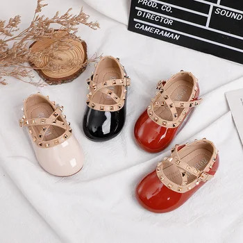 

2020 Spring Autumn Baby Gils Toddle Shoes Princess Soft Patent Leather Studded Flats Shoe BABY Birthday Gifts