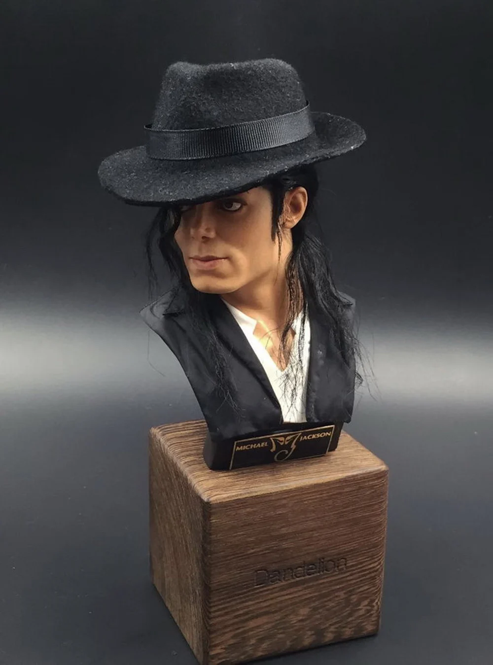 34cm Dandelion 1/3 Scale Male American singer Michael Jackson Bust Statue Display Toy With Wood Stand Collections