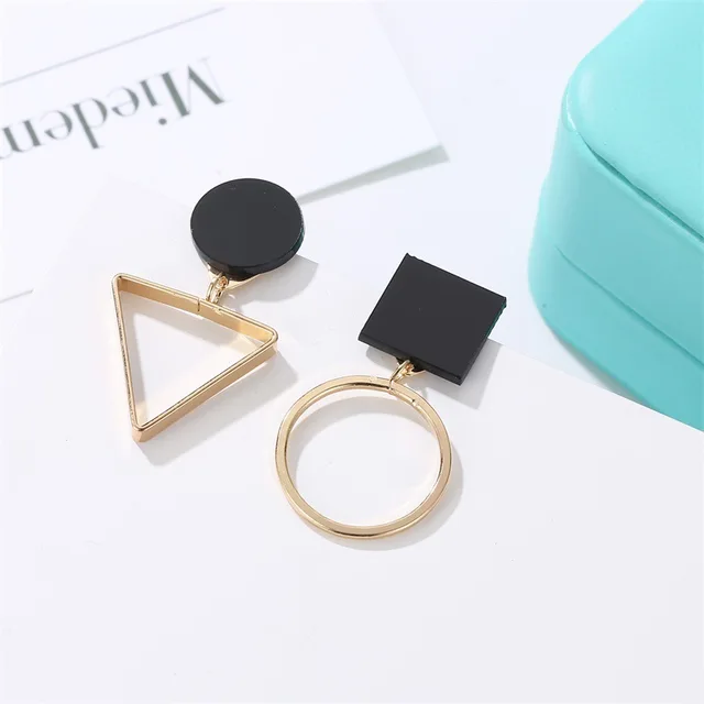 Korean Statement Black Acrylic Drop Earrings for Women 2019 Fashion Jewelry Vintage Geometric Gold Asymmetric Earring 3