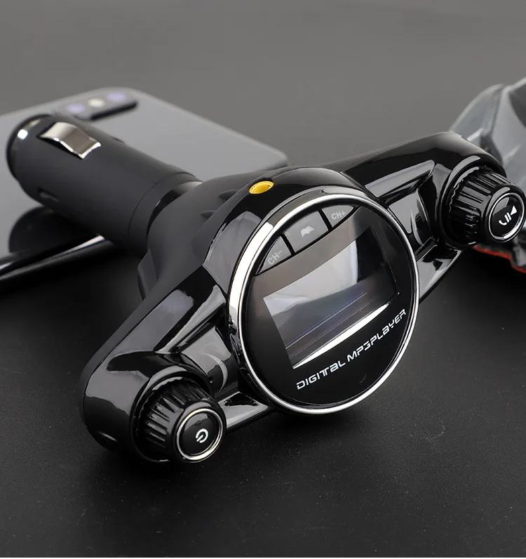 BT08 стиль с большим глазом двуглавый FM Bluetooth Hands-free автомобильный комплект MP3 Двойная Ручка Потрясающие огни большой дисплей экран напряжение