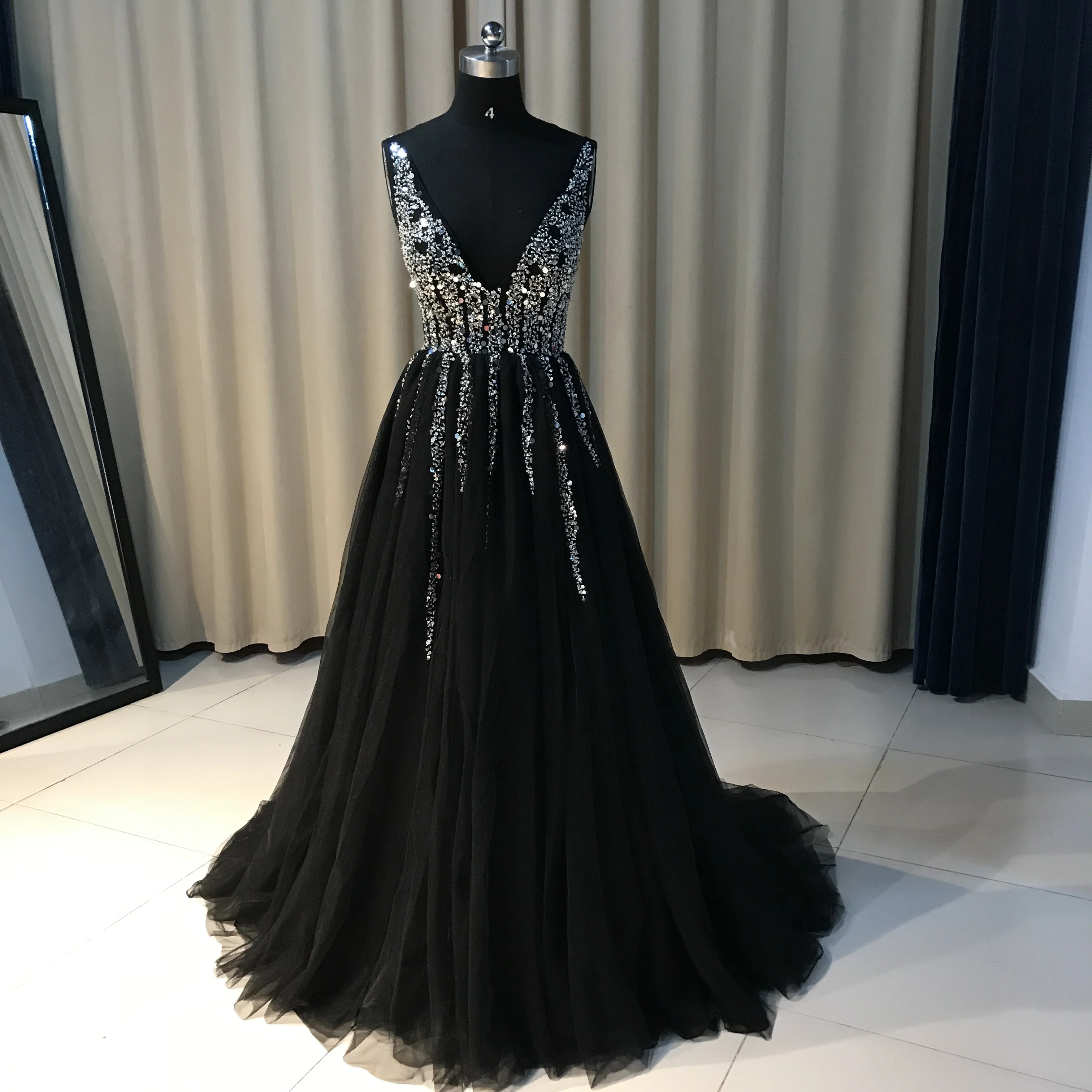 BacklakeGirls Sexy V Neck Tulle Beaded Sequined Evening Dress Sleeveless Backless Split Joint Abendkleider Lange Kristall