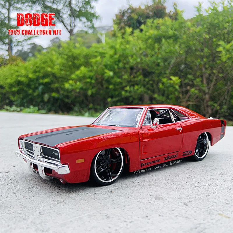 Maisto 1:25 Новинка Горячая Распродажа 1969 Dodge Challenger R/T имитационная модель автомобиля