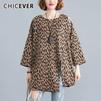 

CHICEVER Vibtage Leopard Women's T-shirt O Neck Three Quarter Sleeve Side Split Oversize Loose Shirt Female Summer Clothes 2020