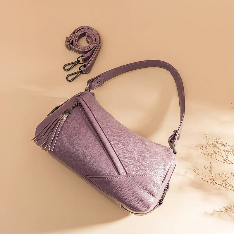 

2020 Genuine Leather Female Personality Joker Single Shoulder Baotou Layer Cowhide Lady Slung Cutting Tassel Package