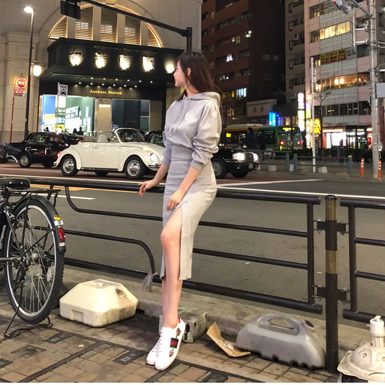 Женское платье из Южной Кореи Dongdaemun, однотонный костюм с капюшоном для отдыха, приталенное платье с капюшоном и разрезом спереди