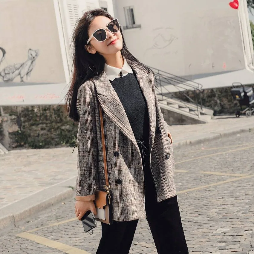 

Photo Shoot INS Early Autumn Thin Woolen Small Suit Coat Women's Vintage Versatile Pattern Loose-Fit Short Woolen Cloth Suit