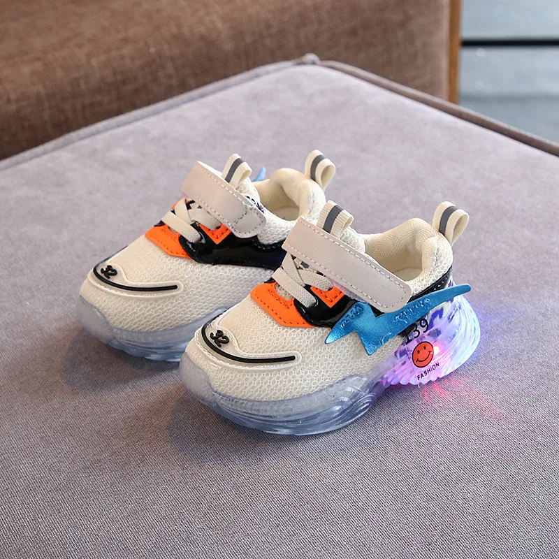 Новинка, Детские светящиеся кроссовки для мальчиков и девочек, дышащая сетчатая обувь, детская спортивная обувь с мягкой подошвой, светящаяся обувь
