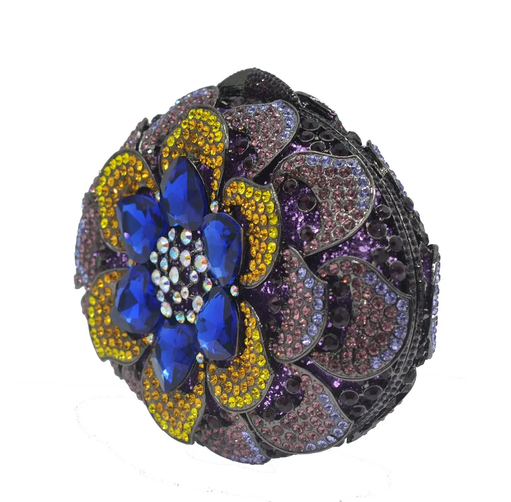 9393977024_2145319423