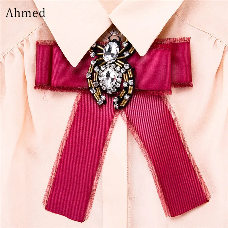 

Ahmed Luxury Rhinestone Spide Bow Tie Brooches for Women Fashion Trendy Collar Jewelry Halloween Cloth Accessories Dropshipping