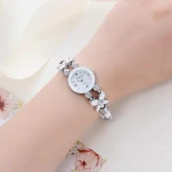 

Fashion Women's Flower Rhinestone Bracelet Bangle Analog Quartz Wrist Watch