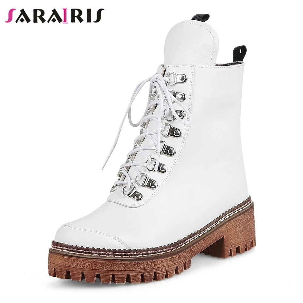 

SARAIRIS Large Size 32-43 Fashion Lace Up Platform Shoes Woman Retro Round Toe non-slip Winter Warm Boots Women 2020