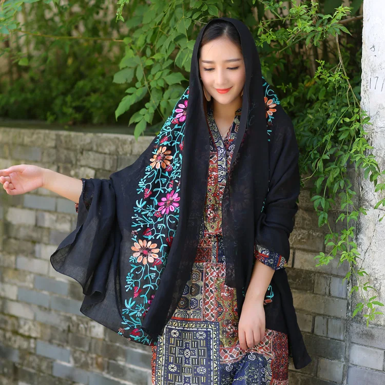 

CS2049 New Spring, Autumn and Winter Cotton and Hemp Embroidered Flower Scarf