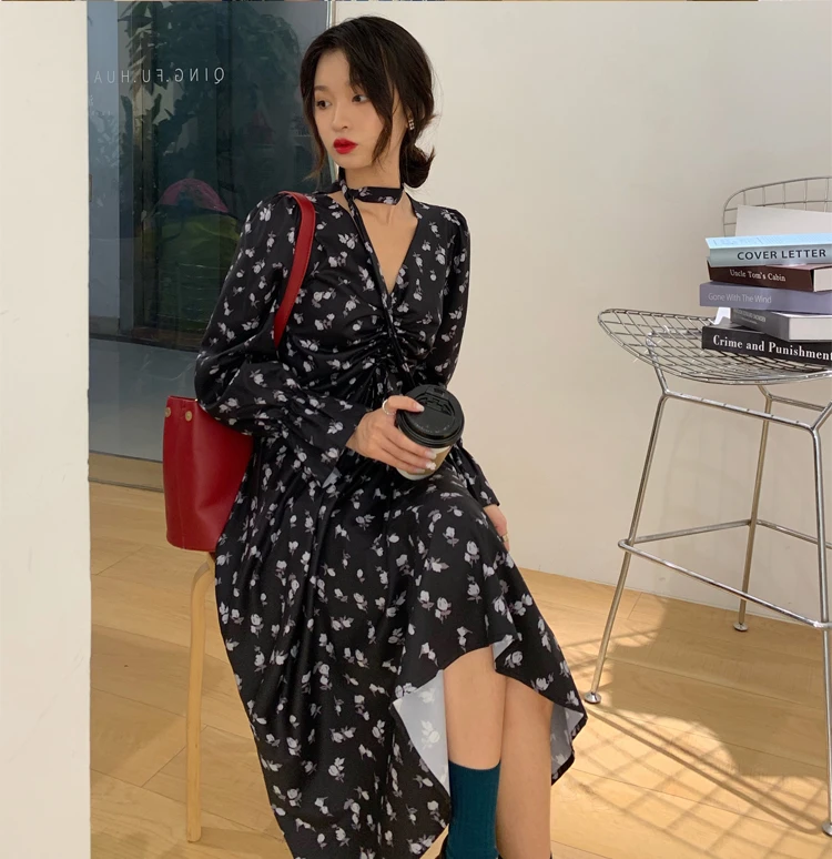 2020 New Autumn Female Chiffon Long Dress Women Long Sleeve Holiday Boho Beach Dress Vintage Floral Print Party Vestidos Robe