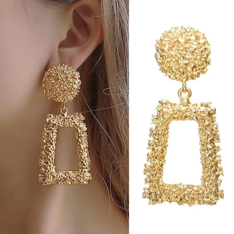 

ZCHLGR New Elegant Big Vintage Metal Earrings for Women Gold Color Geometric Statement Drop Earring Hanging Trend Jewelry