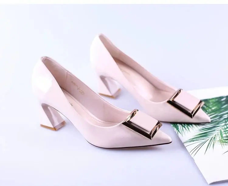 Square Buckle Fashion OL Office Shoes 2021 New Women's Concise Patent Leather Shallow High Heels Shoes Pointed Toe Women Pumps