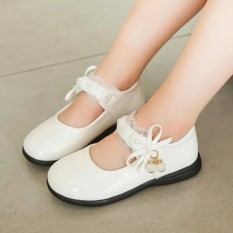 Girls Shoes White Wedding Shoes Bridal Pearl Princess Shoes Patent Leather Dress Shoes Bling Mary Janes Shoes Kids Flats beautif comfortable sandals child