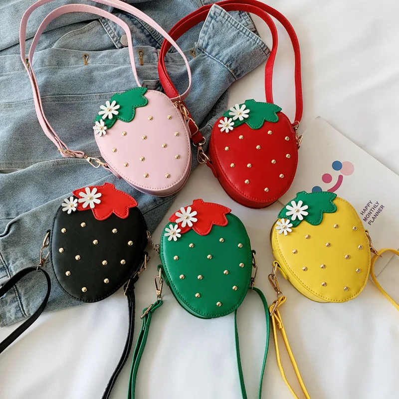 

Fashion PU Leather Girls Coin Purse Lovely Children Strawberry Rivet Crossbody Bags Cute Baby Accessories Mini Wallet Kids Gifts