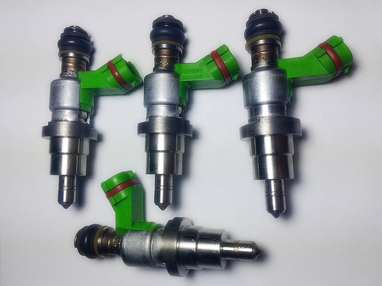23250-28070 23209-28070 Топливный инжектор для Toyota Rav4 1AZ-FSE 2.0L двигателя Avensis 2AZFSE 2.4L новая(4 шт