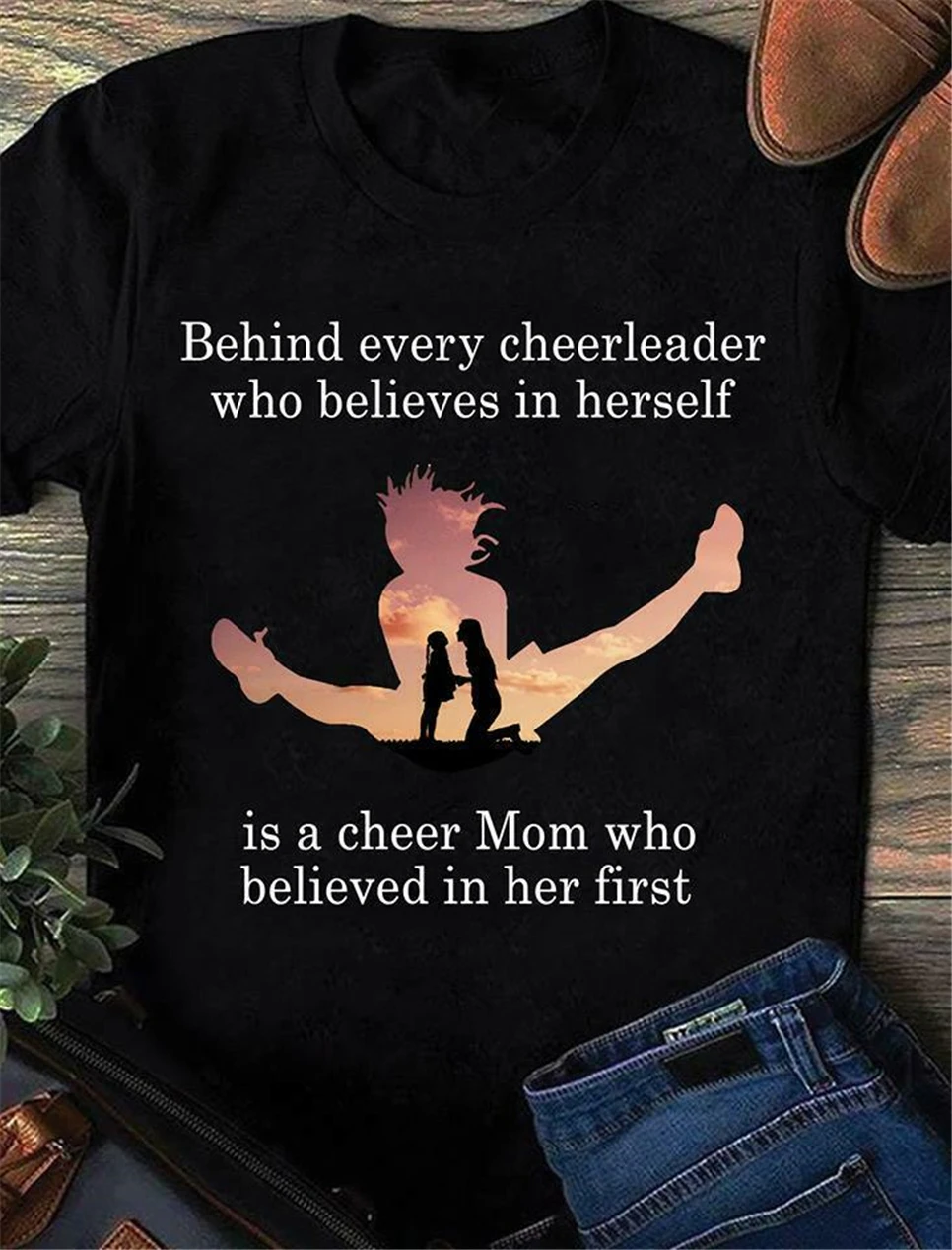 За каждым чирлидером который верит в себя это надпись Cheer MOM Подарочная рубашка Diy