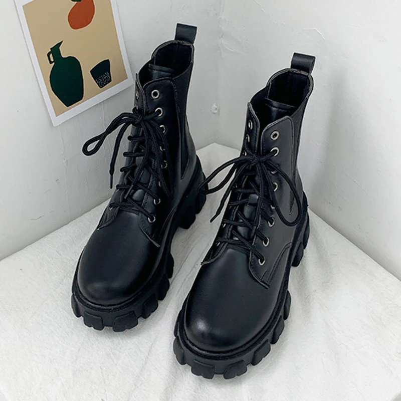 

Hot 2019 British Style Wind Women's Ankle Boots Plush Lined Round Head Autumn Winter Warm PU Leather Martin Boots Lace-Up Shoes