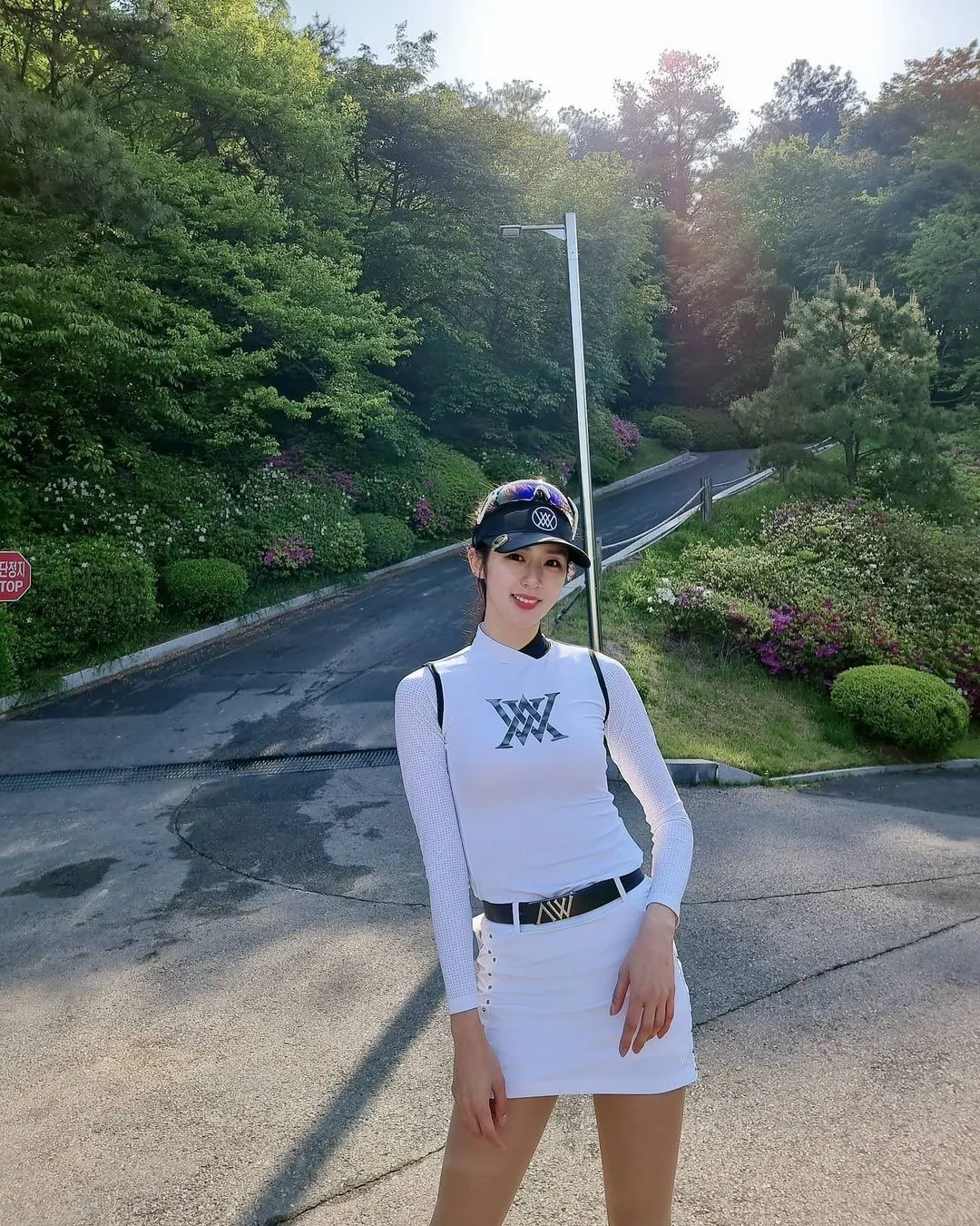 Golf women's shirt spring and summer thin sun-proof long-sleeved stretch fabric and perforated sleeves