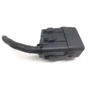 

7191YB2 CASE RELAYS/FUSES TOYOTA AVENSIS