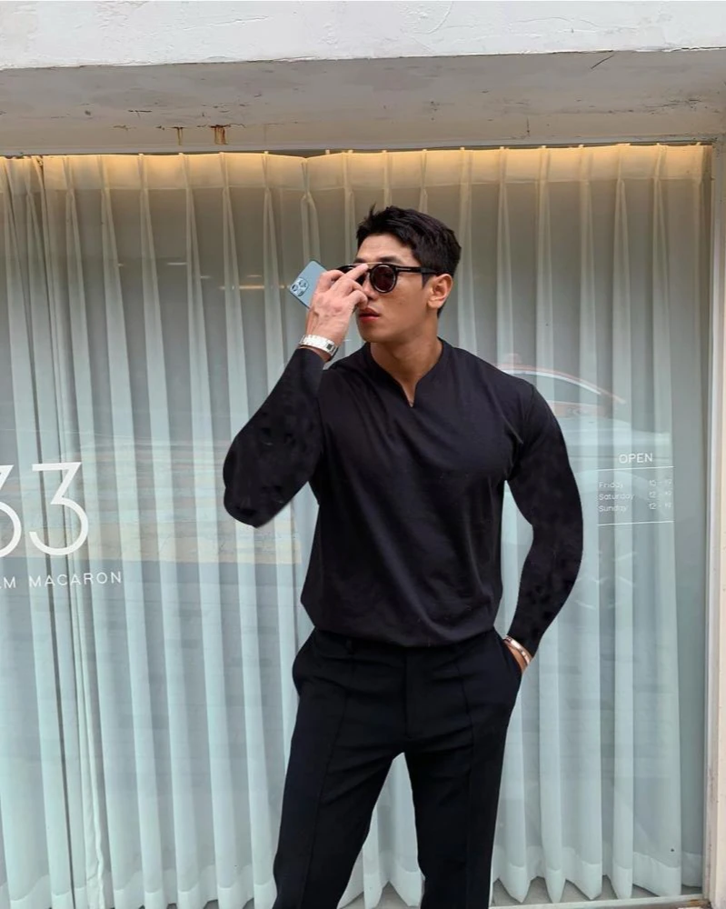 

Autumn new muscle sports long-sleeved men's cotton V-neck fitness long-sleeved T-shirt casual fashion solid color top