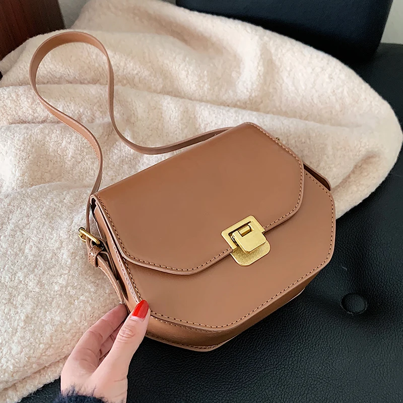 Classic French Niche Women's Bag 2022 New Style Messenger Bag Fashion