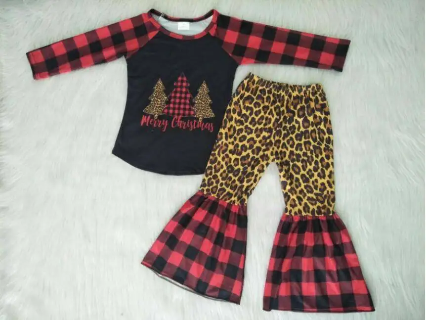 

Children's wear girl set plaid Christmas tree long-sleeved shirt with leopard-print plaid flared pants.