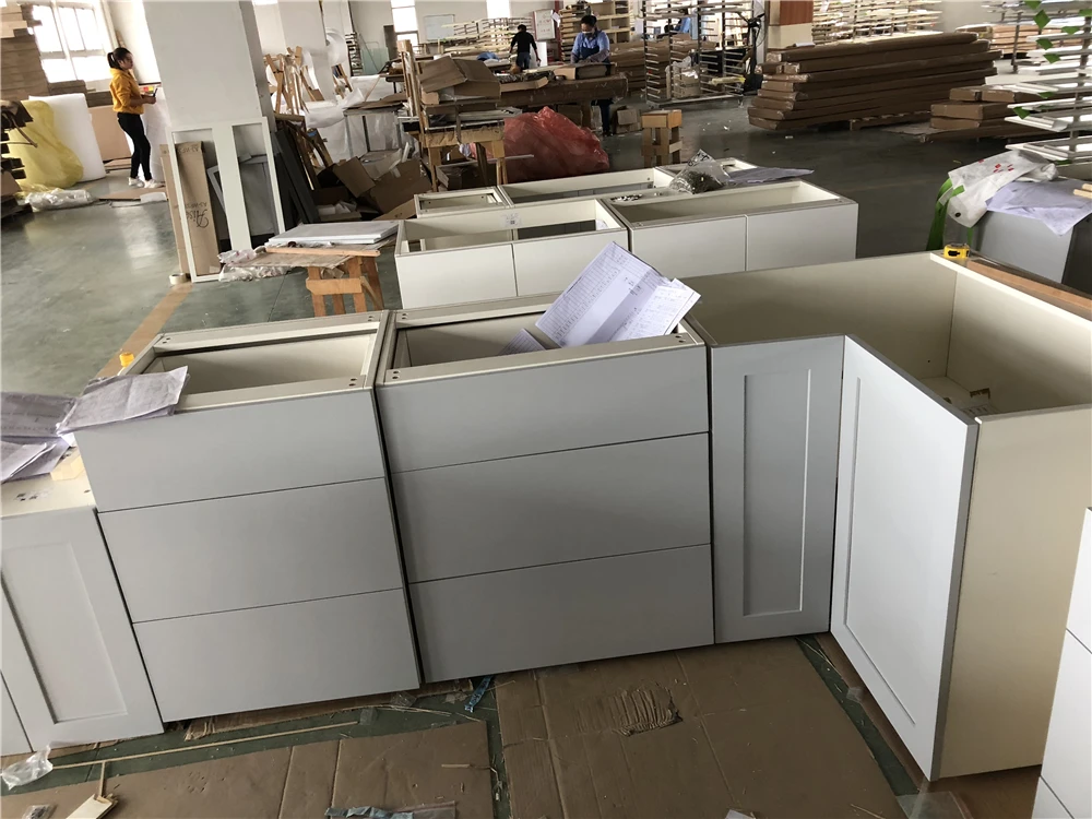 Kitchen cabinet -D and E