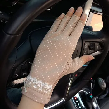 

Summer women's thin section driving cotton non-slip sunscreen gloves elegant lace short paragraph leaking finger gloves B83