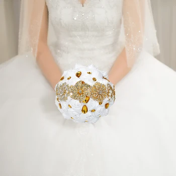

Hand made Flower Artificial Wedding Bouquet Diamond Bridal Brooch Satin Rose Flower with Rhinestone Artificial Pearls for Bride