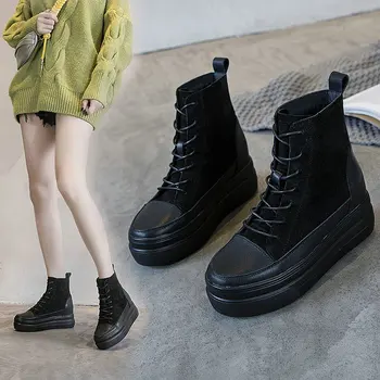 

2020 autumn and winter new inner height and velvet short boots women's shoes Korean fashion casual platform women's boots FD-71