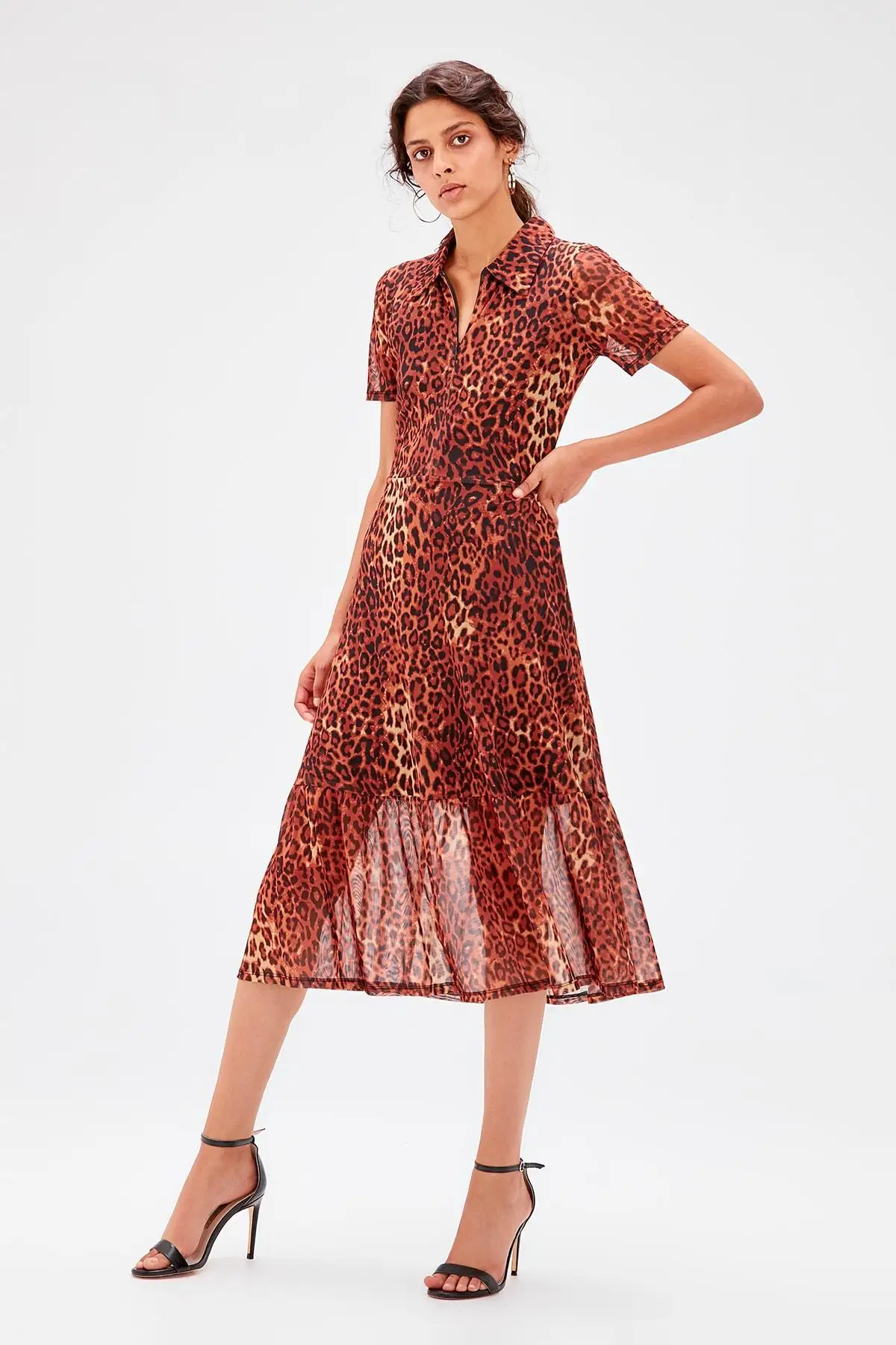 

Trendyol Brown Leopard Pattern Tulle Knit Dress TWOAW20EL0989