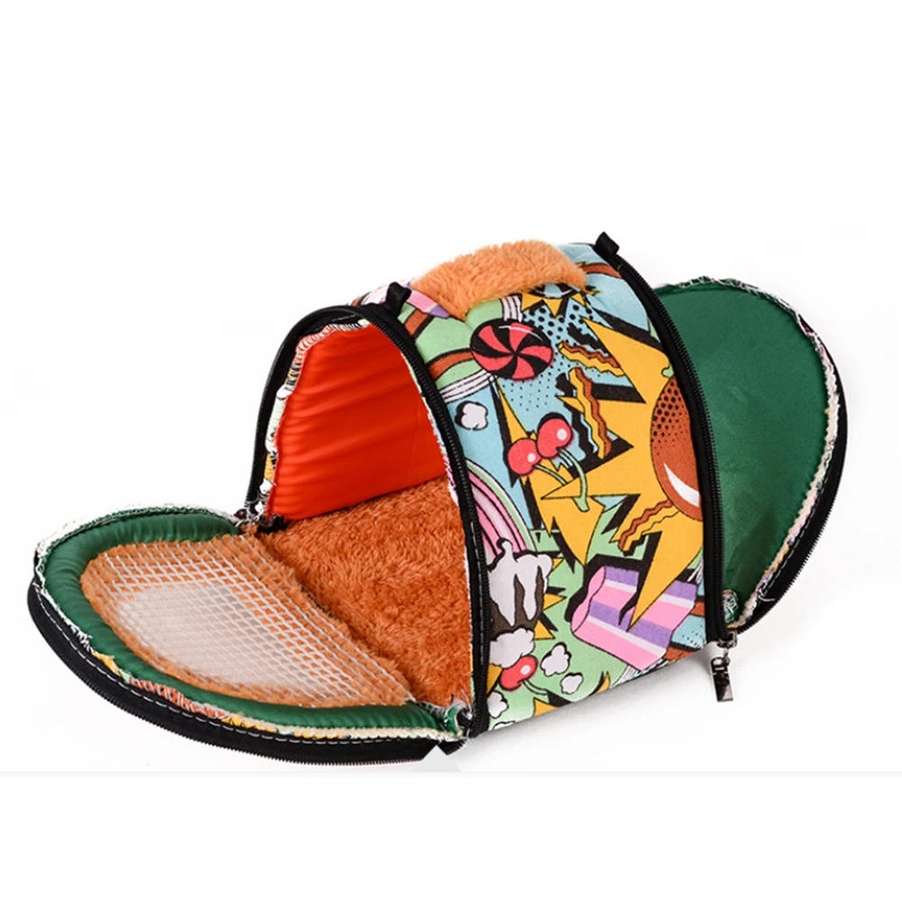 

Portable Small Pet Travel Cartoon Bags Hamster Carrier Breathable Outdoor Hedgehog Pet Lightweight High Bag 18x18x15cm Hot Sale