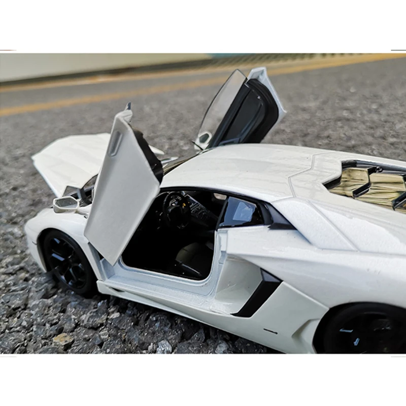 WELLY 1:24 Lamborghini Aventador LP700 4 сплава литья под давлением модели автомобилей игрушки