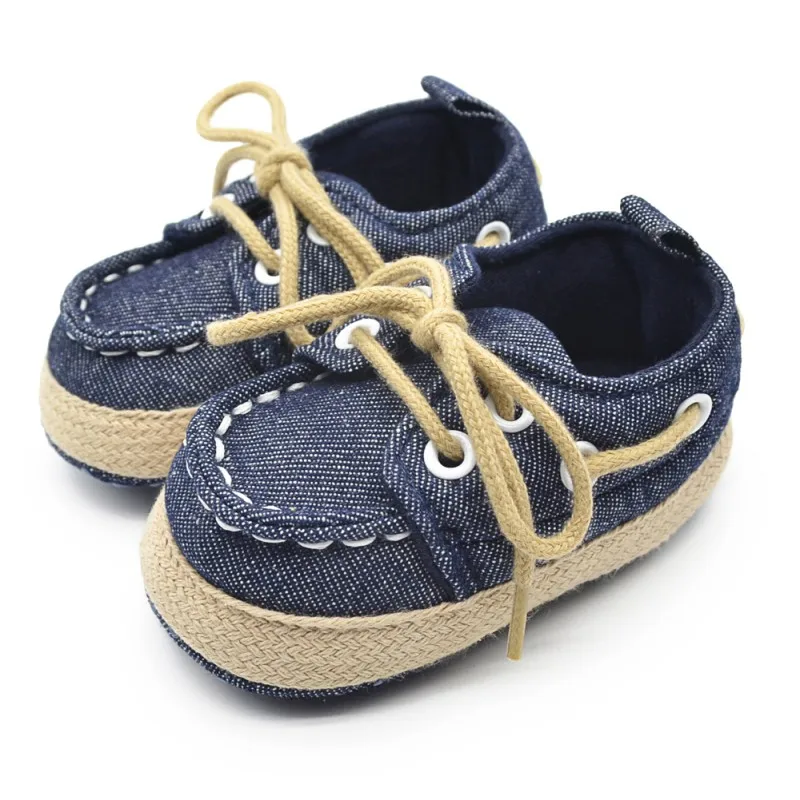 Nouveau-né bébé garçon fille semelle souple berceau lacets Sneaker Prewalker multicolore belles chaussures bas chaussures en forme de coeur confortable