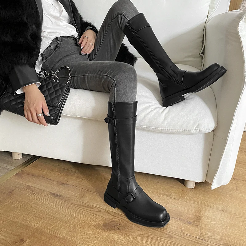 

2020 new products for fall/winter first layer cowhide belt buckle high boots square toe knight boots