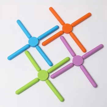 

Heat Resistant Pan Separator Folding Placemat Non Slip Home Protective Dinning Table Trivet Insulated Mat Bowl Coaster Silicone