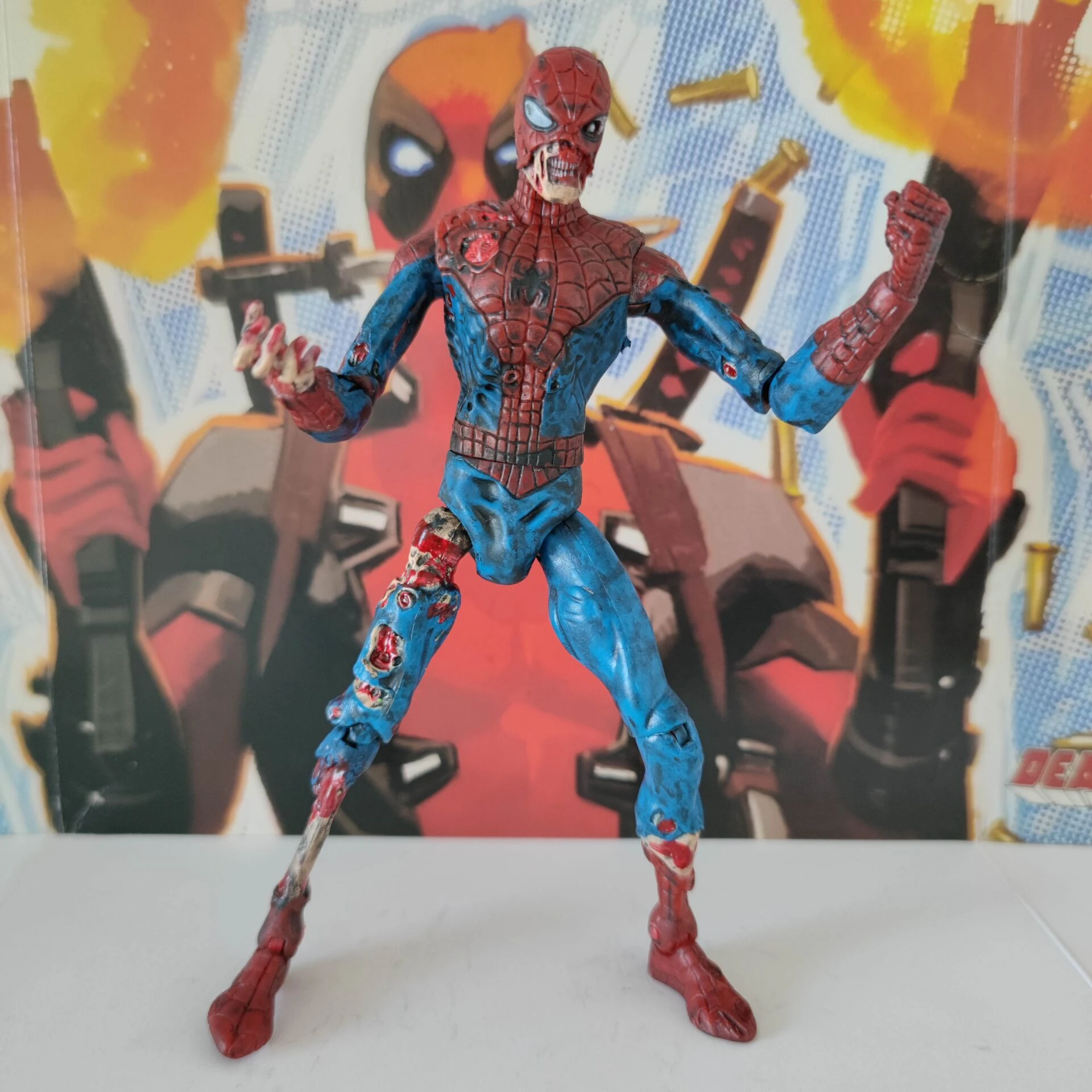 Marvel Zombies SpiderMan Figure From Diamond Select atelieryuwa.ciao.jp