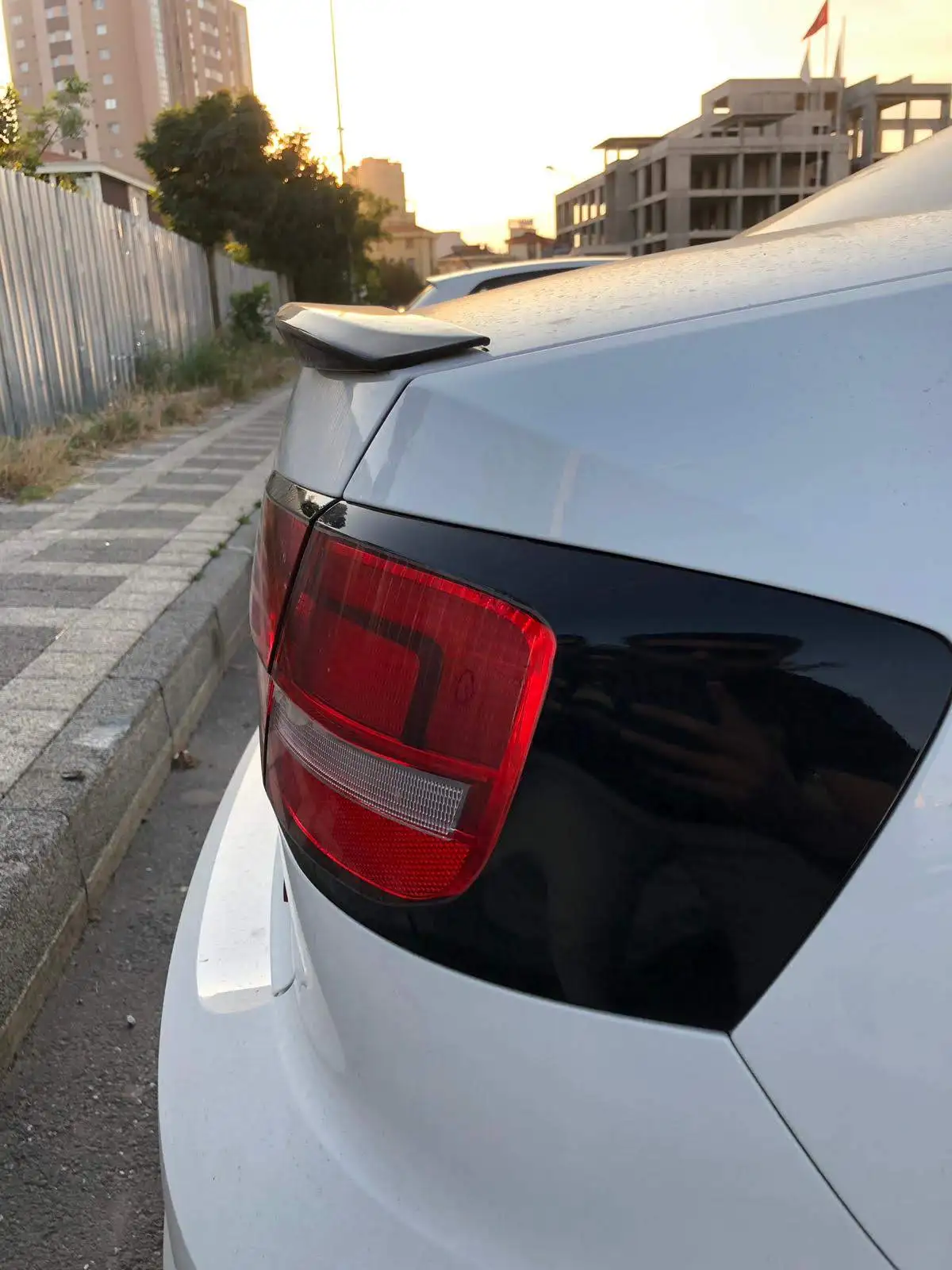 

Защитная Наклейка на заднюю фару для моделей VW Jetta MK6