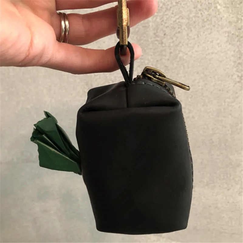 Dispensador de Bolsa para popó portátil para mascotas, soporte de bolsas de recogida con cuerda para limpieza de residuos, caja de basura, suministros de limpieza