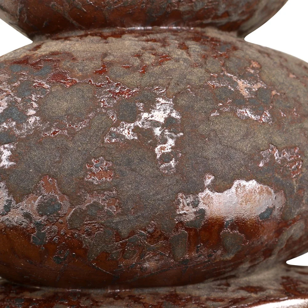 1560844575451518_1586