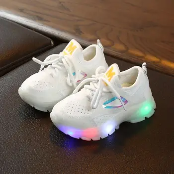 

Autumn Children's LED Lights Sports Shoes Girls Boys Luminous Breathable Mesh shoes Kids Casual Running Fashion Sneakers