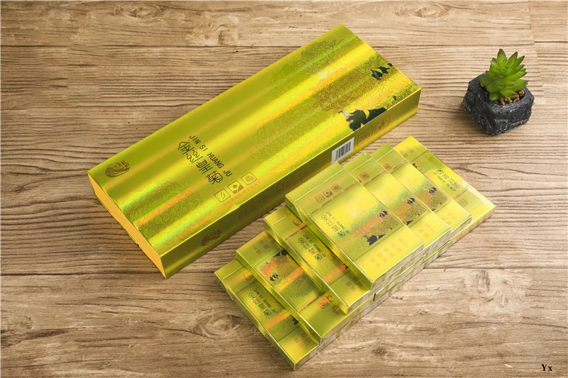 13156355273_2032371062