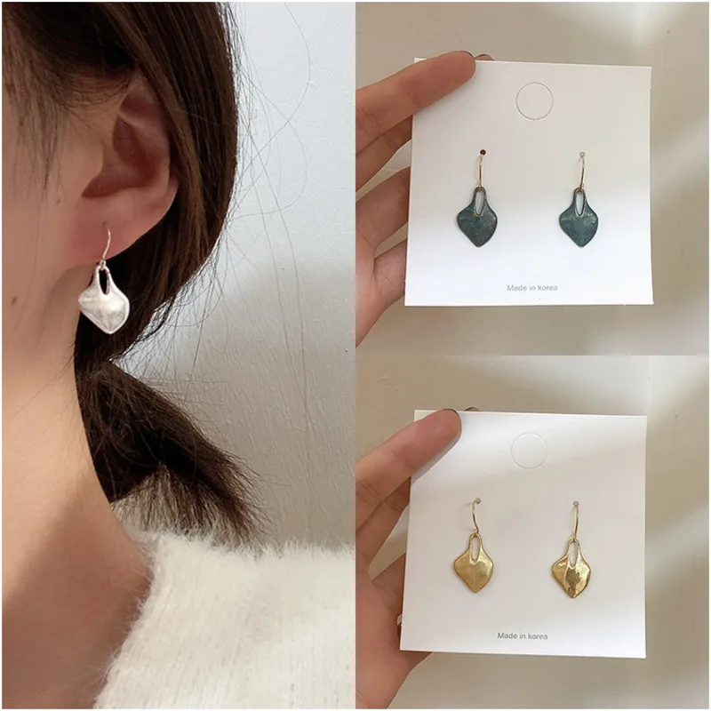 

3-color Matte Gold Leaf Drop Earrings Geometric Earrings For Women Stylish Irregular Drop Earrings French New Punk Jewelery