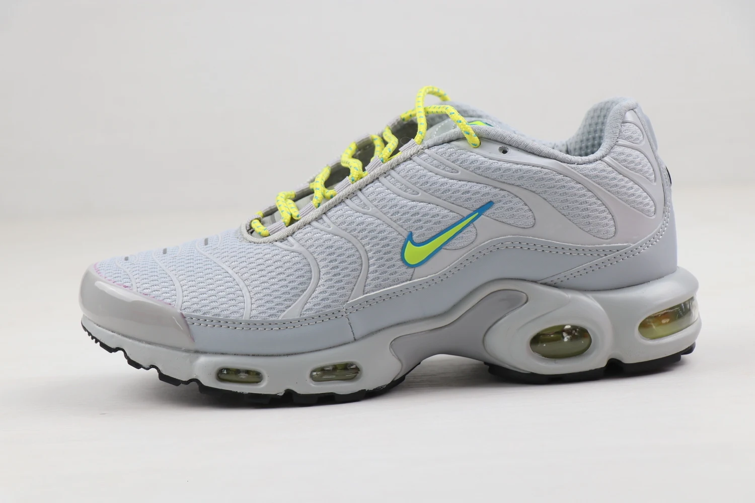 Nike Air Max Plus TN мужские кроссовки Новое поступление удобные амортизирующие спортивные кроссовки мужские# CQ6359